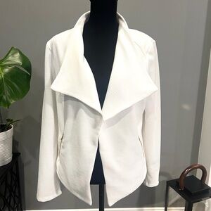 Calvin Klein White
Textured Open Front
Jacket Women's Size Large